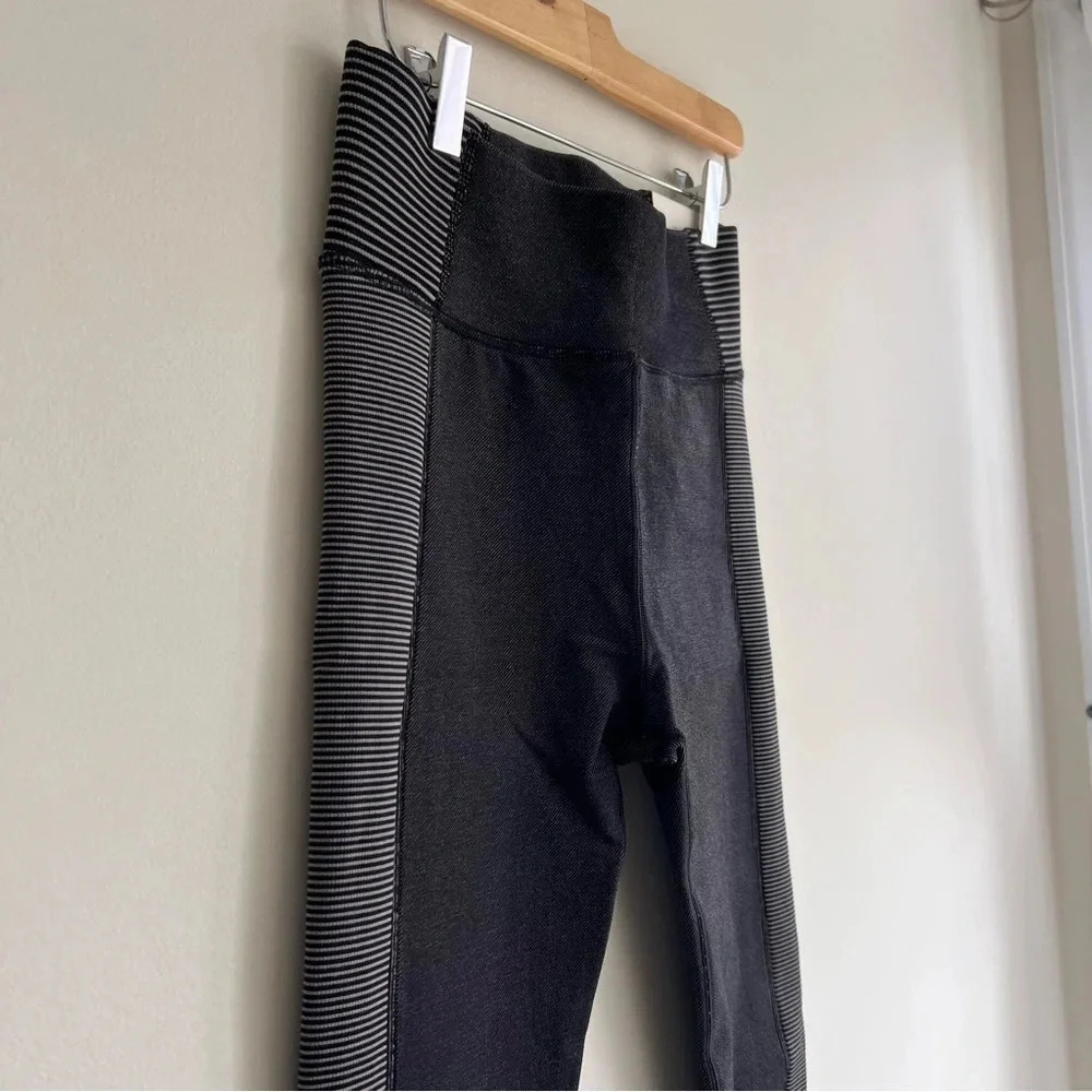 OFFLINE By Aerie Seamless High Waisted Leggings Size Medium - Picture 11 of 13
